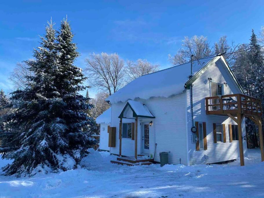 Le Jazz- Chalet Rustique/Chic Avec Spa Notre-Dame-Des-Bois Extérieur photo