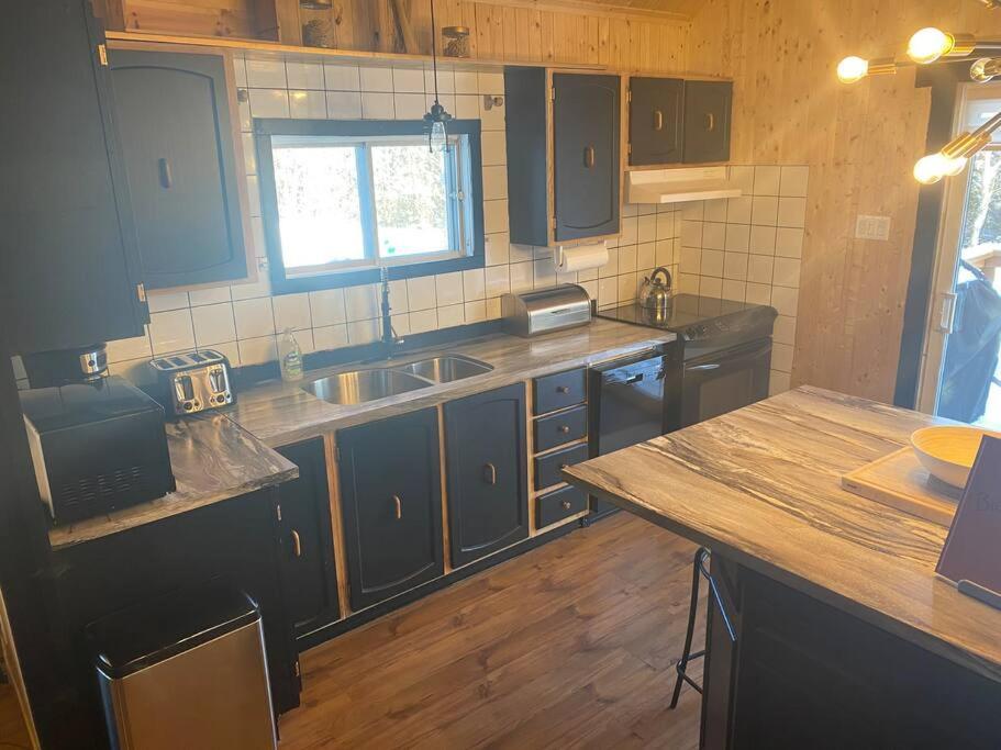 Le Jazz- Chalet Rustique/Chic Avec Spa Notre-Dame-Des-Bois Extérieur photo