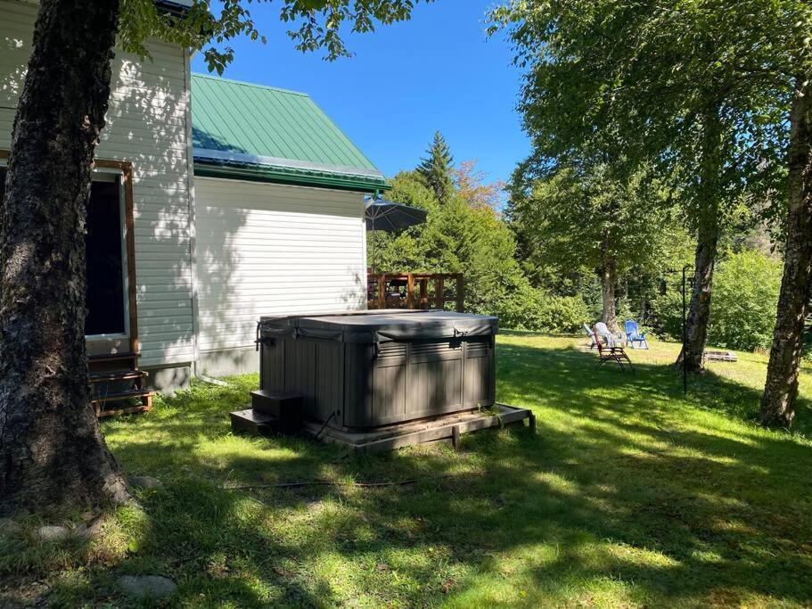 Le Jazz- Chalet Rustique/Chic Avec Spa Notre-Dame-Des-Bois Extérieur photo